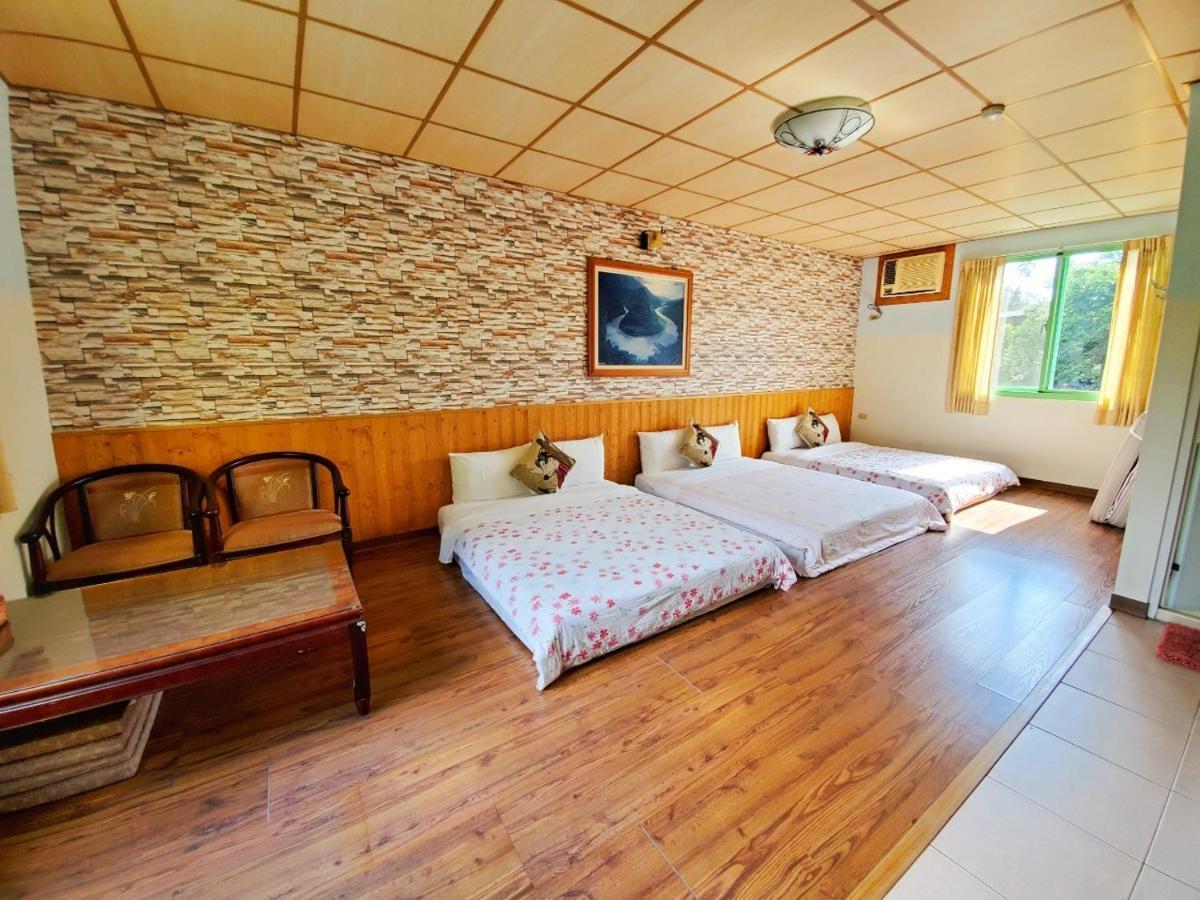 Pulicity Villa B&B Bagian luar foto